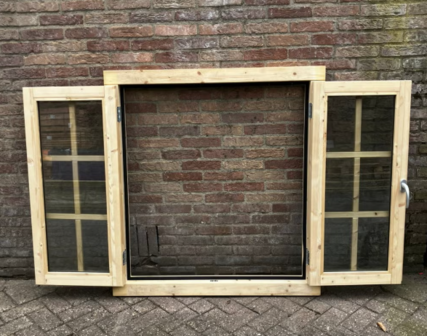 Dubbel uitzetraam vuren met dubbel glas 112x120.5