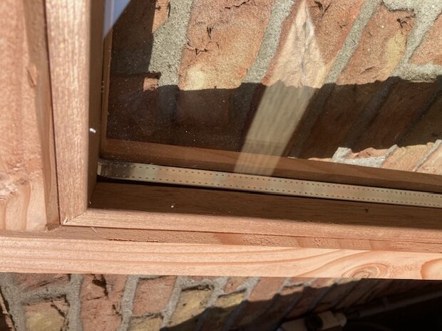 Douglas vast raam 50x120 cm met hr++ glas 