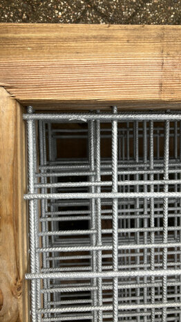 Grenen betonijzertrellis met maas 7,5 x 7,5 cm