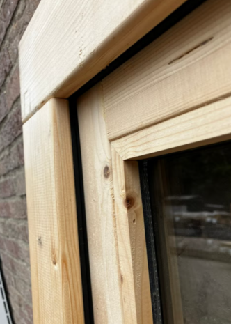 Dubbel uitzetraam vuren met dubbel glas 112x120.5