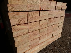 Douglas geschaafde gording 5,6 x 16,2 x 600cm} Douglas geschaafde gording 5,6 x 16,2 x 600cm